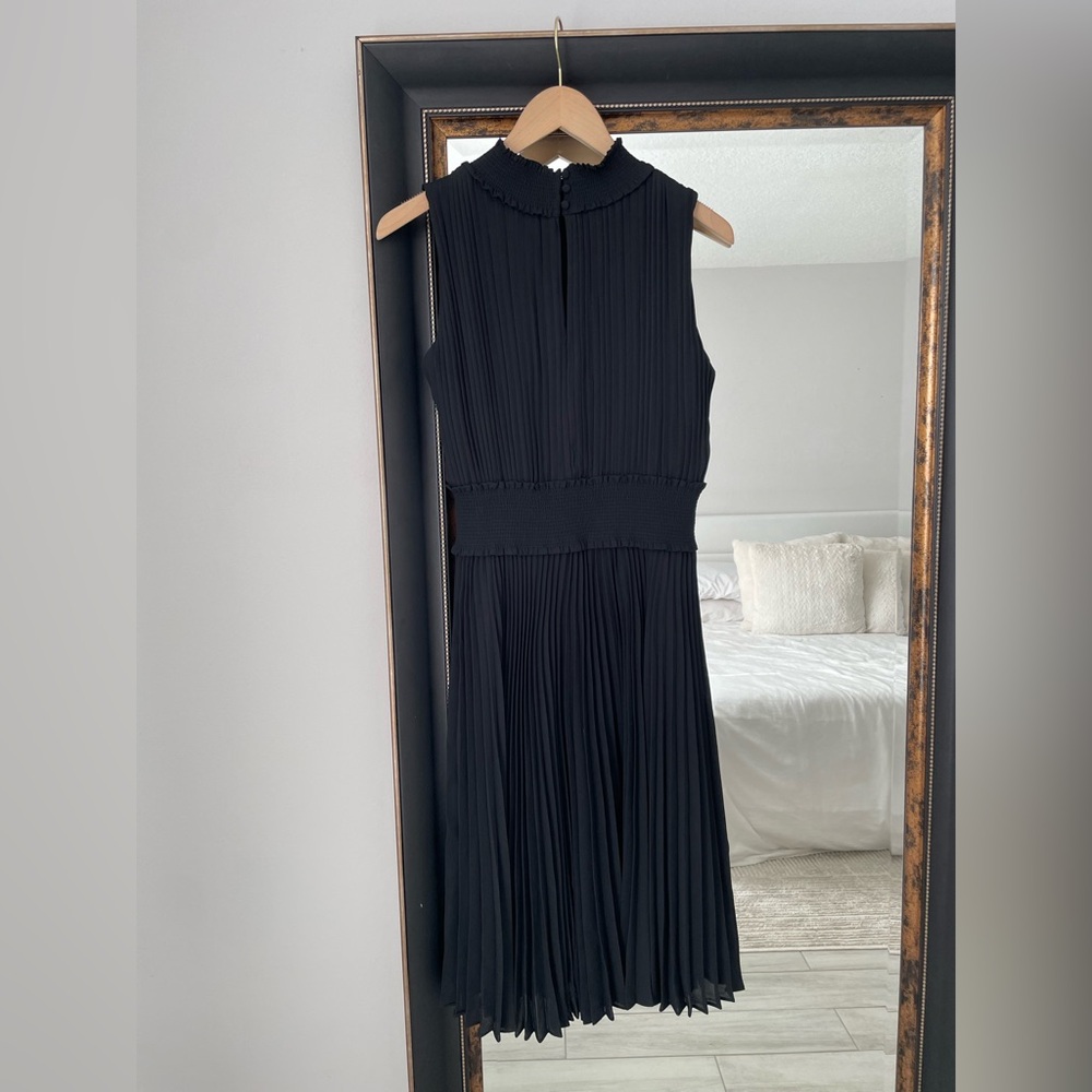 Nanette Lepore Black Pleated High Neck Sleeveless Midi Dress Size 10 - Picture 5 of 6